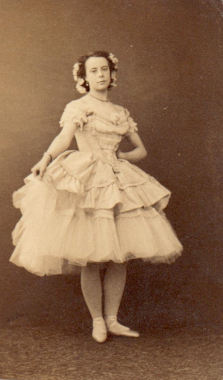 La fille aux yeux d'mail